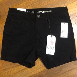 Jean Shorts - Mid Rose